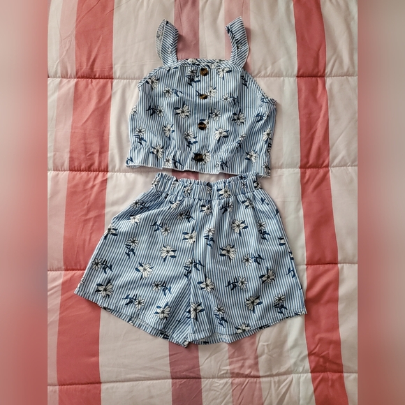 Top ans short set outfit - Picture 1 of 4